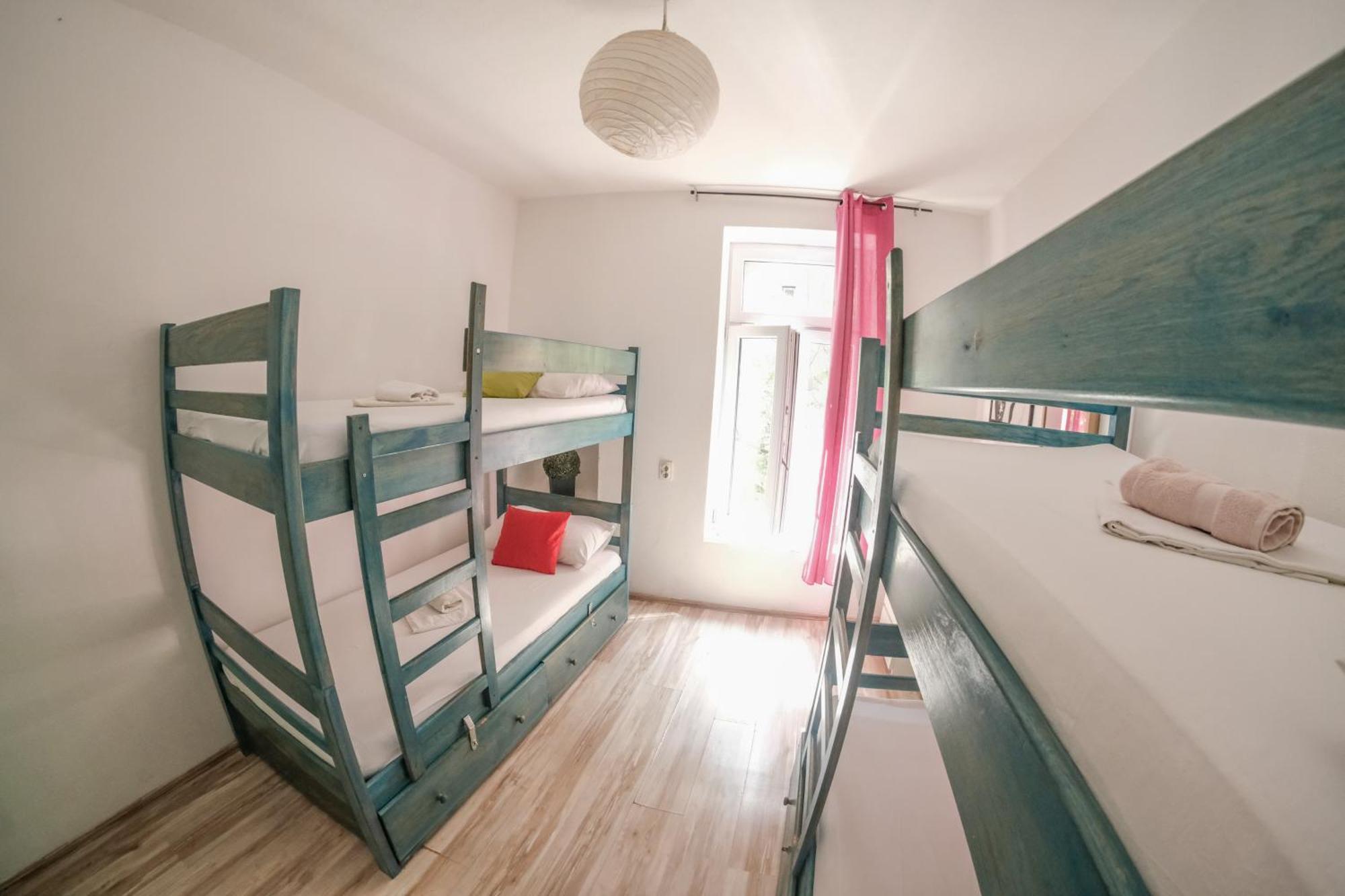 White Rabbit Hostel Hvar Town Luaran gambar