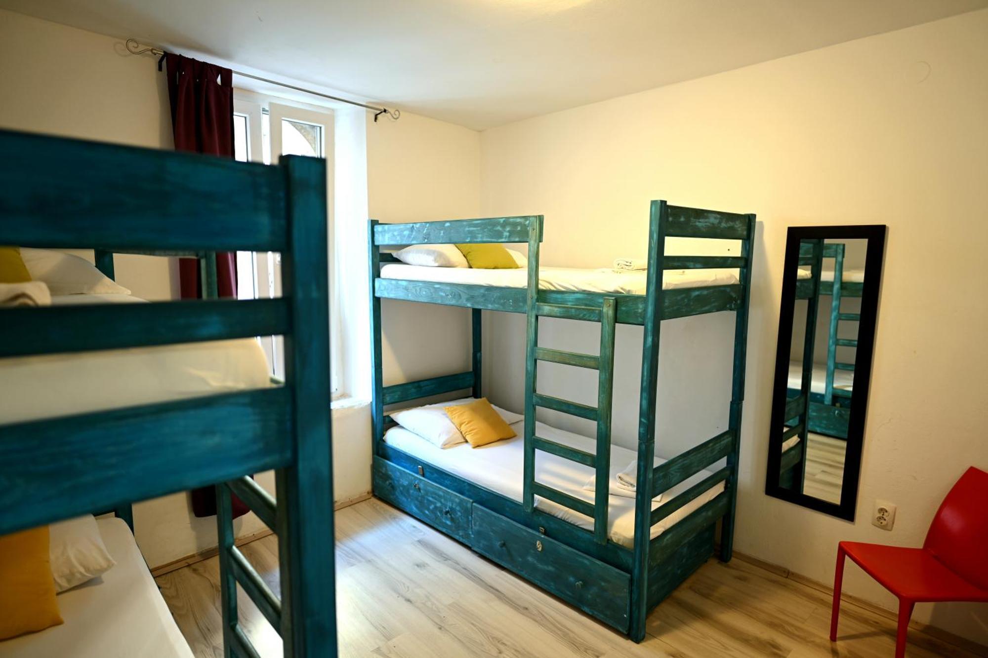 White Rabbit Hostel Hvar Town Luaran gambar