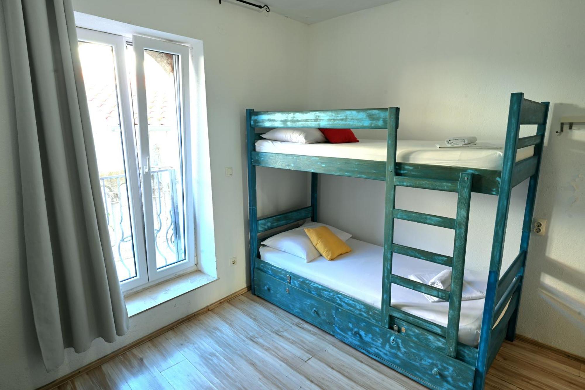 White Rabbit Hostel Hvar Town Luaran gambar